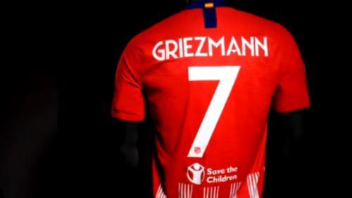 Levante Unión Deportiva nosi niestandardową koszulkę